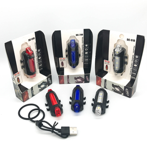 Vente flash : <span class=keywords><strong>Feu</strong></span> arrière de vélo portable rechargeable, accessoires de vélo, <span class=keywords><strong>feu</strong></span> arrière <span class=keywords><strong>clignotant</strong></span> LED <span class=keywords><strong>pour</strong></span> vélo - Product Image 1