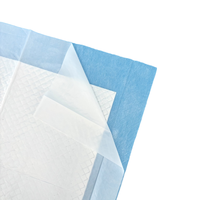 Draps de lit jetables médicaux OEM imperméables super absorbants à 3 couches de pulpe de cellulose pour les soins hospitaliers