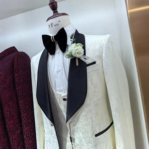 <span class=keywords><strong>Costume</strong></span> <span class=keywords><strong>3</strong></span> <span class=keywords><strong>pièces</strong></span> élégant en maille pour <span class=keywords><strong>homme</strong></span>, coupe ajustée, revers châle, simple boutonnage, idéal pour les fêtes de famille - Product Image 3