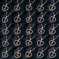 Gran oferta collar de nombre inicial de diamantes de imitación de cristal 26 letras collar de corazón de circón joyería collar con colgante de diamante