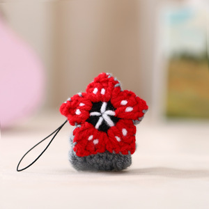 Nuovo Portachiavi Fatto a Mano con Mini Pianta Carnivora all'Uncinetto - Product Image 2