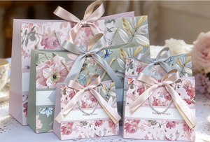 Sacs cadeaux en papier à imprimé floral avec nœud en ruban <span class=keywords><strong>de</strong></span> satin, sac fourre-tout rose <span class=keywords><strong>de</strong></span> luxe à fleurs, sacs d'emballage pour cadeaux d'anniversaire, <span class=keywords><strong>de</strong></span> professeur ou <span class=keywords><strong>de</strong></span> fête des Mères - Product Image 5