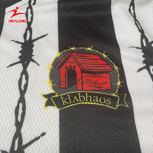 เสื้อฟุตบอลย้อนยุคสีเทาสำหรับผู้ชายเสื้อฟุตบอลปักลายโลโก้ - Product Image 4