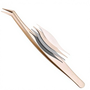 Pinzas para Cejas con Punta Inclinada, Chapadas en Oro, de Acero Inoxidable, Libres de Crueldad Animal, Hechas a Mano, Reutilizables, Estilo Moderno - Product Image 2