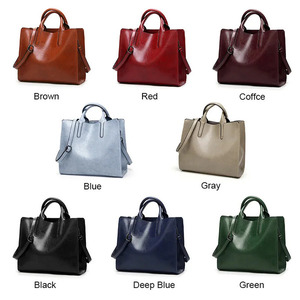 Sac fourre-tout à bandoulière en similicuir de qualité supérieure pour femme, avec deux poignées, fermeture éclair, détail pompon, grande capacité, souple, idéal pour le bureau, tendance - Product Image 4