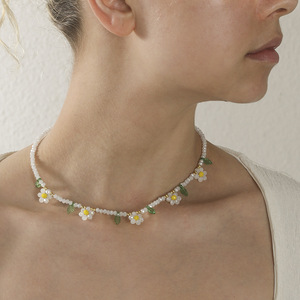 <span class=keywords><strong>Collana</strong></span> <span class=keywords><strong>di</strong></span> ametista con rosario con perline estive Creative nuova <span class=keywords><strong>collana</strong></span> <span class=keywords><strong>di</strong></span> perline <span class=keywords><strong>di</strong></span> cristallo color caramella fiore margherita - Product Image 1