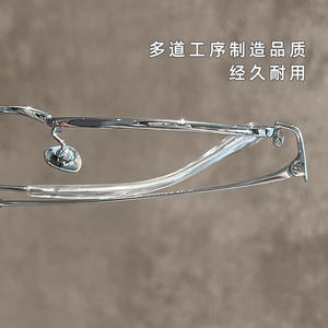 Monturas de gafas Danyang Cat Eye 16281 de titanio puro con filtro de luz azul para mujer, montura completa con lentes de PC - Product Image 3