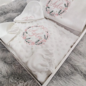 Abbigliamento per Neonati con Ricamo Personalizzato, Confezione <span class=keywords><strong>Regalo</strong></span> in Cotone Tinta Unita, Regali per Neonati - Product Image 4