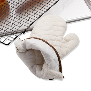 Gants de <span class=keywords><strong>four</strong></span> en gros d'usine gants résistants à la chaleur en pur coton <span class=keywords><strong>pour</strong></span> fours de cuisine ménagers et micro-ondes à usage polyvalent - Product Image 3