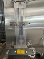 Machine d'emballage à scellage arrière ESKO pour petits sachets de teinture capillaire, savon liquide, liquide vaisselle, miel, sirop, sauce tomate