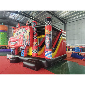 Château gonflable commercial en PVC rouge Lightning McQueen avec toboggan, voitures de course, et parcours d'obstacles amusant - Product Image 3