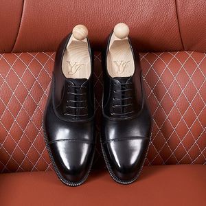 Chaussures Oxford britanniques classiques pour hommes en cuir de vachette véritable première couche, à bout carré, légères, respirantes, à trois empiècements, grandes tailles, idéales pour les soirées - Product Image 1