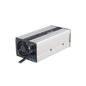 Cargador de Scooter de 500W, 24V-72V, 4A-10A Ajustable, con Protección OTP y OVP, para Bicicleta y Motocicleta - Product Image 5