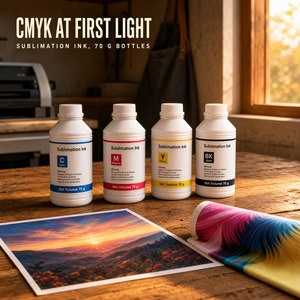 Encre de sublimation haute résistance à la décoloration 1000ml KCMY 4 couleurs pour transfert thermique sur tête d'impression industrielle Kyocera Vente en gros en vrac - Product Image 1