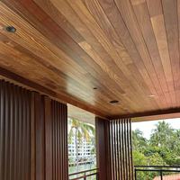 Planches murales et de plafond préfinies en bois dur de teck pour l'intérieur
