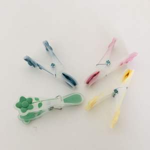 Pinces suspendues en plastique cintres supports pinces à linge <span class=keywords><strong>pour</strong></span> linge ligne de lavage pinces à serviettes 24 pièces <span class=keywords><strong>pince</strong></span> à linge en plastique - Product Image 5