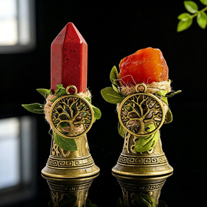 Campana in Ottone Rustica con Cristallo Grezzo e Albero della Vita, Campana Rituale in Metallo Antico per Altare Magico e Decorazione Meditativa - Product Image 2