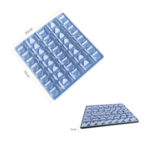 Bol d'alimentation en silicone pour animaux de compagnie, 31x31cm, conception anti-glouton pour chiens et chats - Product Image 1