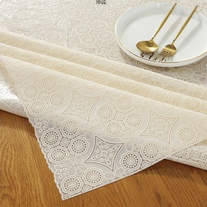 Nappe rectangulaire en PVC brodée, imperméable, pour usage domestique, motif plantes et fleurs - Product Image 2