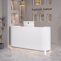 Vente directe du fabricant, comptoir de réception commercial extensible en panneaux de bois, style moderne minimaliste, utilisation scolaire et hospitalière, personnalisable