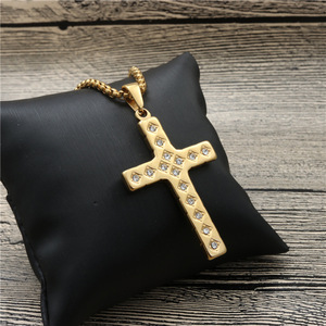 yunnique <b>Cross</b> Pendant Necklace Fashion Gold Zinc Alloy Pave Setting Unisex Jewelry Gift - Product Image 2