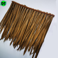 Conception moderne Palapa artificielle d'aspect naturel Tuiles de toit en chaume synthétique populaires pour les villas, les maisons et les cabanes