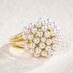 Anello Vintage con Design a Bouquet di Fiori, Anello Classico da Donna - Product Image 2