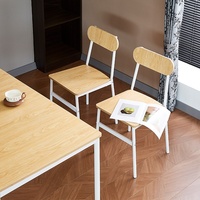 Vente directe usine : Ensemble table et chaises de salle à manger rectangulaire moderne et minimaliste en acier et bois, quatre places, avec espace de rangement compact