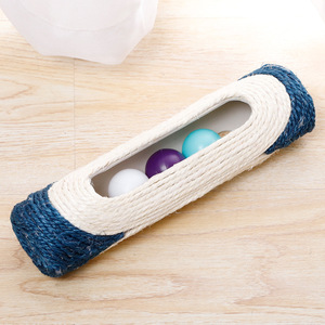 Rascador para gatos en forma de Z con tres sonajeros, poste rascador de sisal, juguete para gatos, estimulador para gatos, bádminton - Product Image 4