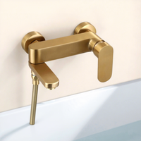 Robinet de douche mural pliable GEASAM en cuivre brossé avec poignée unique pour une douche simplifiée
