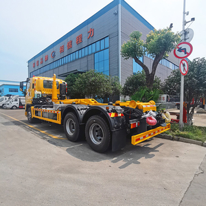 Camion à benne basculante ISUZU GIGA 6x4, camion à bras hydraulique de 20 tonnes pour le transfert de déchets - Product Image 5
