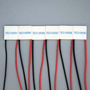 TEC1-03110 โมดูลทำความเย็นเทอร์โมอิเล็กทริก 30 มม. x 30 มม. ชิ้นส่วนทำความเย็นแบบติดตั้งบนพื้นผิว - Product Image 3