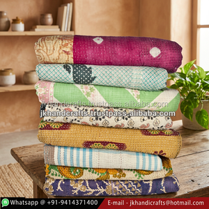Edredón Kantha reciclado indio al por mayor - Product Image 3