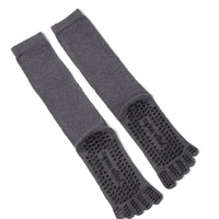 Vente en gros de chaussettes de sport 100% coton antidérapantes chaussettes de yoga football à cinq doigts à tube moyen pour hommes taille unique pour l'automne