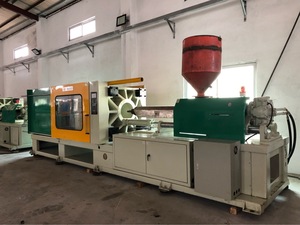 Chinese Automatische Chenhsong Merk Sm 450 Ton Plastic Stoel <span class=keywords><strong>Pvc</strong></span> Spuitgietmachine Prijs - Product Image 3