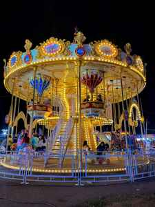 Carrusel Metálico de Dos Pisos, 50-56 Asientos, Equipo de Entretenimiento para Carnaval Interior y Exterior, Atracciones de Lujo - Product Image 2