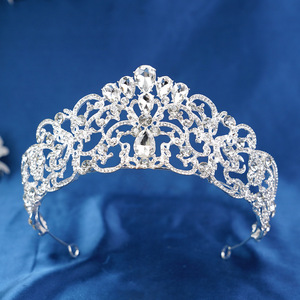 <span class=keywords><strong>Couronne</strong></span> de Mariée de Luxe Baroque Bleu Royal en Cristal, Tiara de Reine Plaqué Or avec Strass, <span class=keywords><strong>Couronne</strong></span> Vintage pour Mariage et Concours de Beauté - Product Image 2