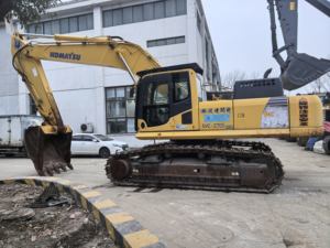Excavadora sobre orugas Komatsu PC450 usada, de 50 toneladas peso operativo, componente del núcleo del motor Cummins, buenas condiciones - Product Image 2