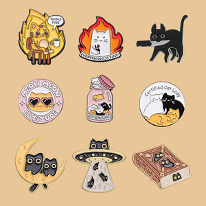 Her Şey Güzel Kitty Rozeti Karikatür Sevimli Siyah Kedi Emaye İğnesi - Product Image 2