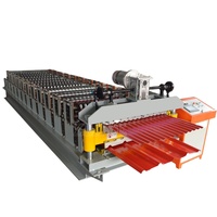Machine de formage à froid de tôles de toiture en acier profilé ondulé et de tuiles métalliques, machine de formage à froid de tôles de toiture à double couche