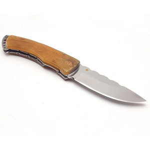 Navaja de bolsillo OEM de acero inoxidable de grado industrial con mango de madera, botón de apertura, punta de caída, hoja recta y gruesa para camping al aire libre - Product Image 2