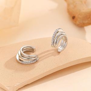 Boucles d'oreilles élégantes en zircon multicouches de style coréen haut de gamme Boucles d'oreilles à clip en cuivre à la mode pour les femmes Cadeau parfait - Product Image 4