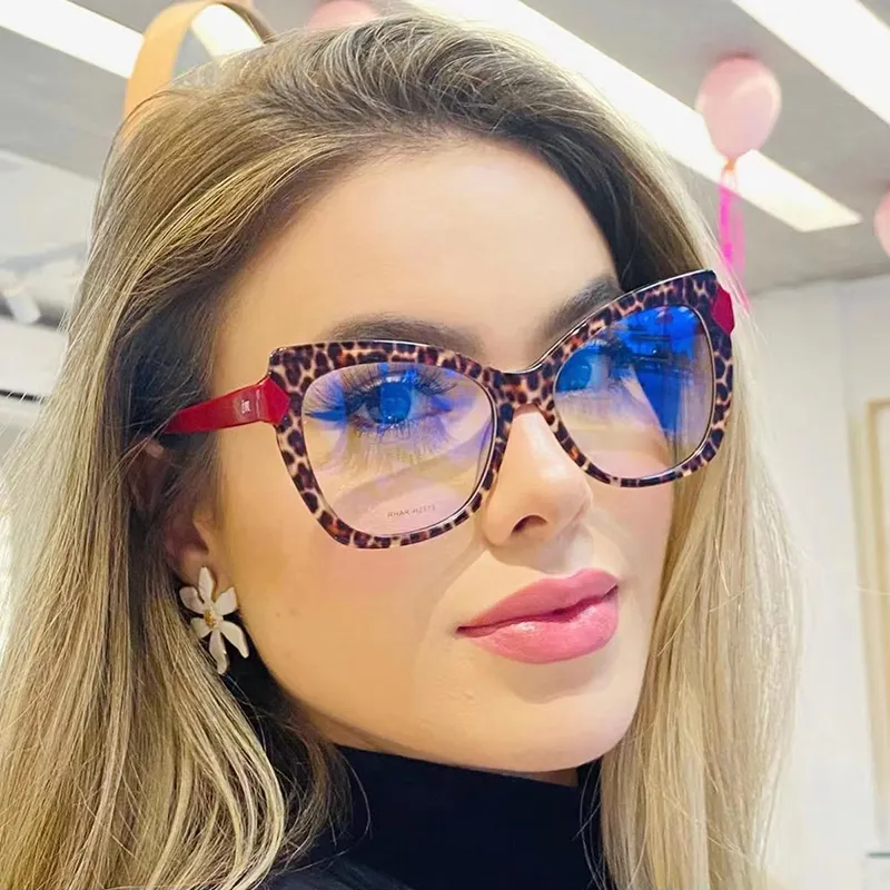 Cool Leopard Design 2022 New Trendy TR90 Flexible Cat Eye Optical Glasses Frame for Women