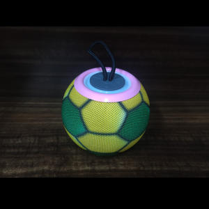 Haut-parleur sans fil portable 5W en tissu, le plus vendu, pour l'extérieur, avec BT, USB, AUX, FM - Product Image 6