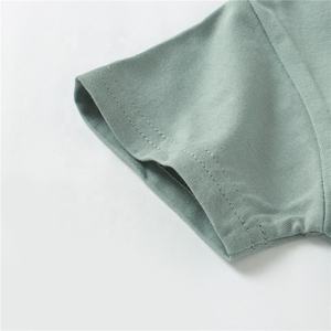 Camisetas Suaves de Manga Corta con Hombros Caídos y Cuello Redondo para Bebés y Niños Pequeños de 0 a 4 Años en Tejido de Punto de Algodón 100% Orgánico - Product Image 4