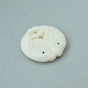 จี้รูปปลากระดูกธรรมชาติแกะสลักด้วยมือสีเหลืองสีขาวสำหรับทำเครื่องประดับ DIY - Product Image 5