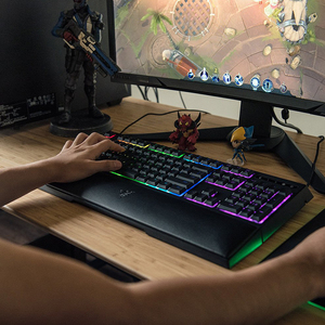 <span class=keywords><strong>Razer</strong></span> คีย์บอร์ดเล่นเกมมีเมมเบรนไฮบริด <span class=keywords><strong>Ornata</strong></span>,คีย์บอร์ดป้องกันการกระตุ้นความสูงปานกลางมาพร้อมกับที่พักข้อมือตามหลักสรีรศาสตร์ - Product Image 5
