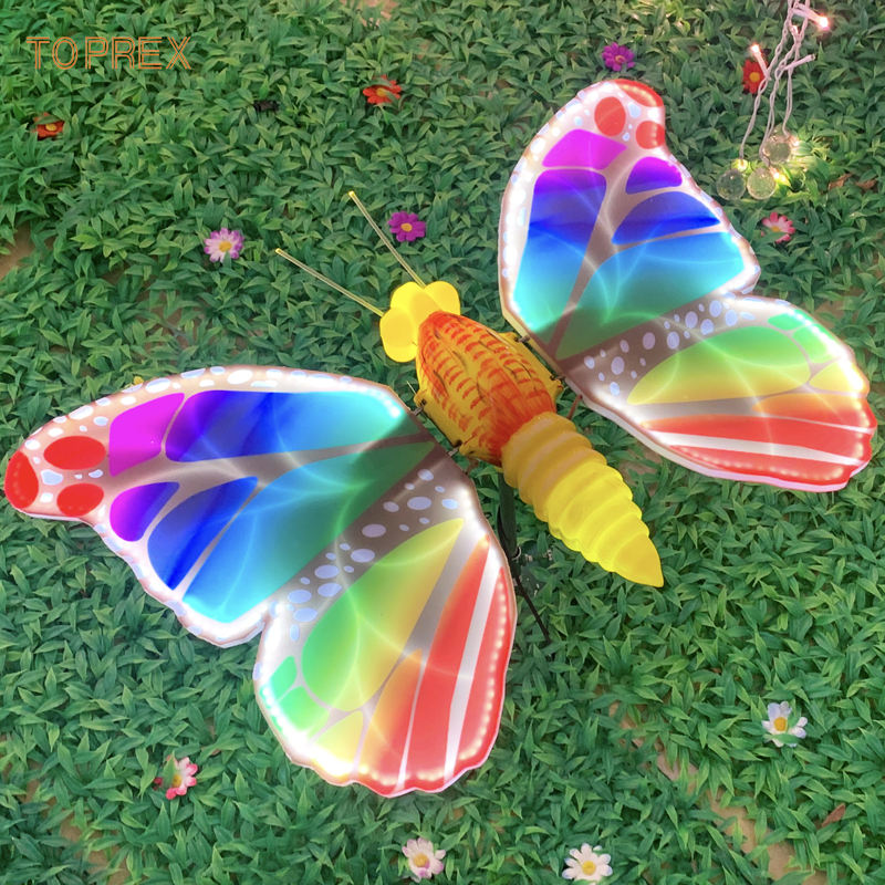 มีสีสัน