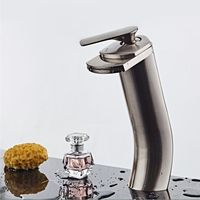 Robinet de lavabo cascade moderne à poignée unique en nickel brossé avec cartouche céramique pour hôtel et usage domestique