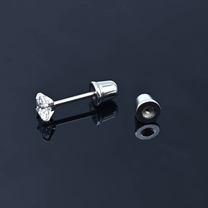 Labret en acier inoxydable avec dos en forme de balle et zircone cubique |   Bijoux de piercing hypoallergéniques pour les lèvres, les oreilles et le nez - Product Image 4